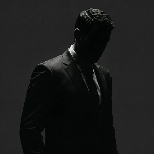 Simon H. — Chief Executive Officer